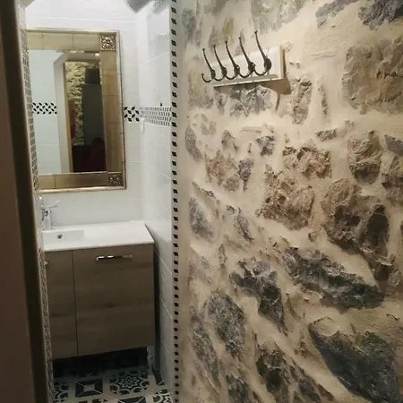 Apartman Studio Au Charme Des Vieilles Pierres D'antan Menton